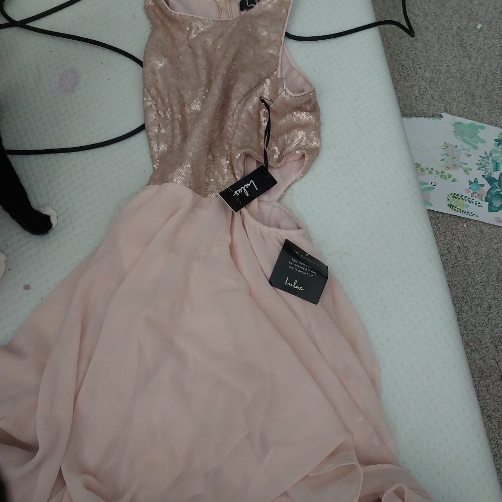 Lulus Peekaboo Blush Sequin Cocktail Dress | Lulus | NWT | size medium